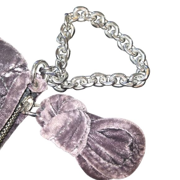 Juicy Couture Purplish Gray Quilted Velvet Bow Front Zippered Wristlet 8"X4"X1" - Picture 6 of 11